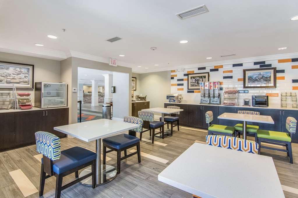 Sleep Inn & Suites Columbus Near Fort Benning コロンバス エクステリア 写真