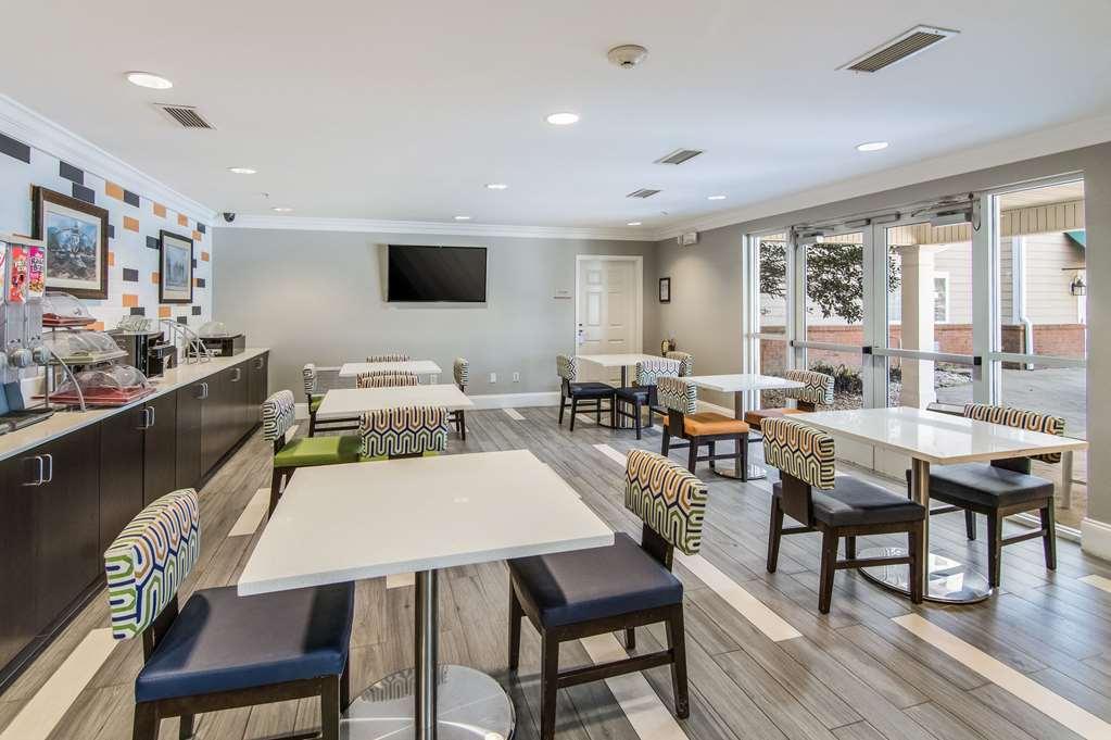 Sleep Inn & Suites Columbus Near Fort Benning コロンバス エクステリア 写真